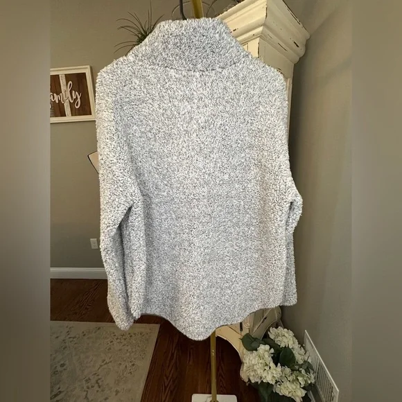 Old Navy - Cozy Gray Women's Quarter Zip Sweater - Picture 4 of 4